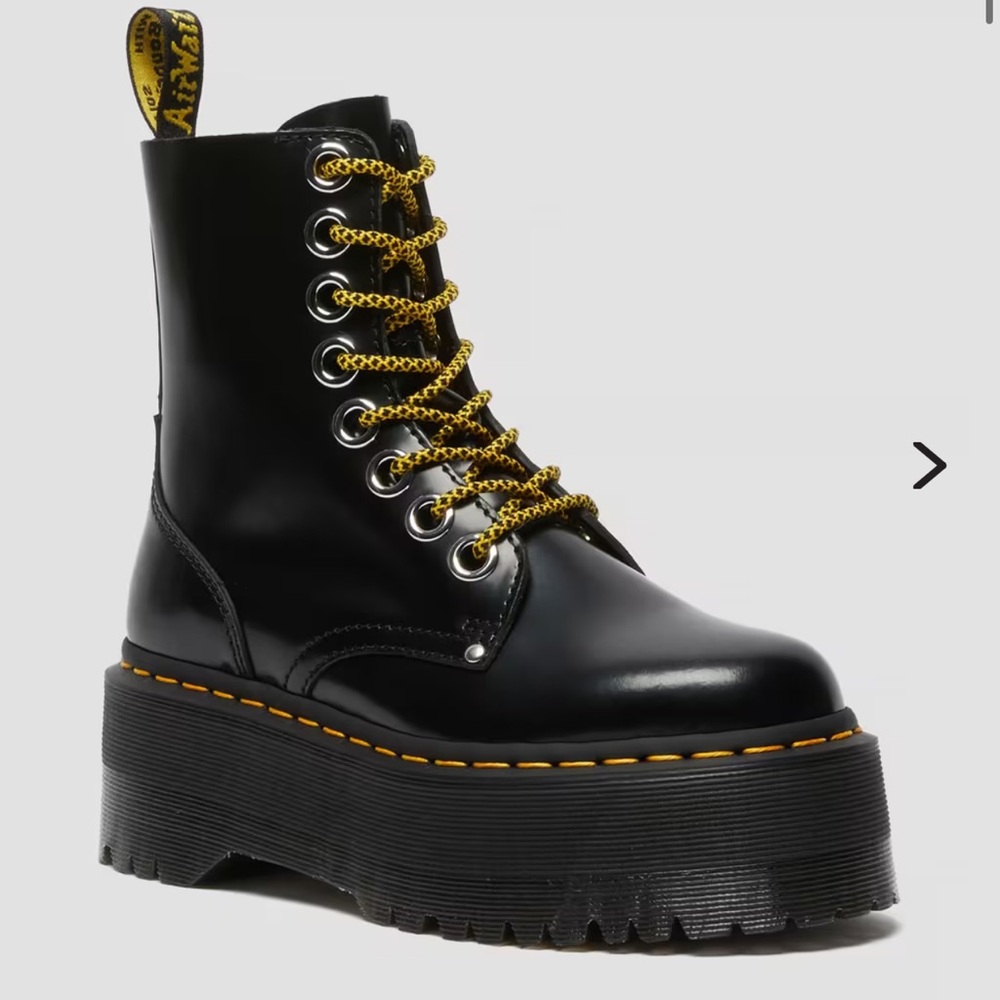 Doc marten jadon max new
